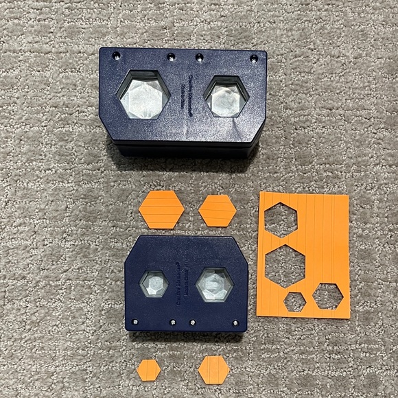 Set of Creative Memories Hexagon Paper Punches - Picture 1 of 3